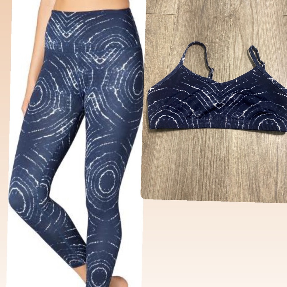 Beyond Yoga Compression Lux Print Leggings Navy Blue And Sport Bra SET